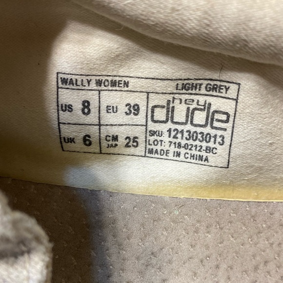 Unisex Hey Dudes Women’s size 8 / Men’s size 6 - Picture 4 of 5
